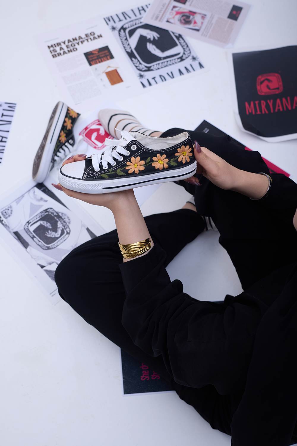 SG__4624 Mira Ember Petals – Black Soul - Image 5